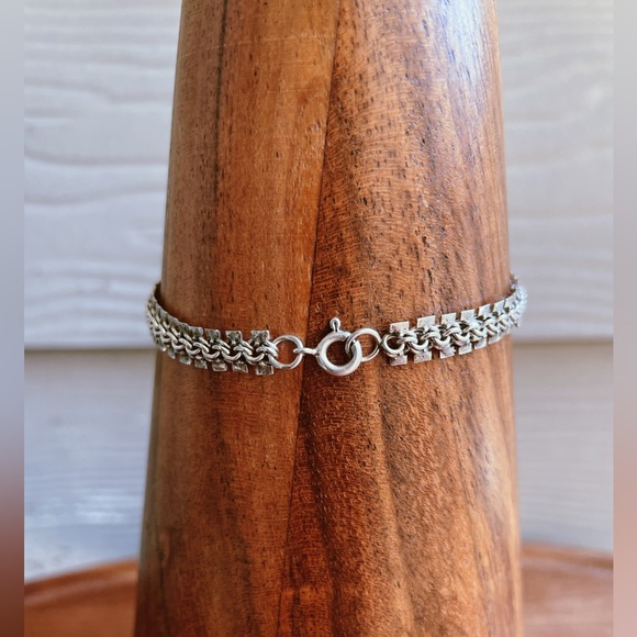 Sterling Silver Rope Chain Style bracelet - Picture 2 of 6
